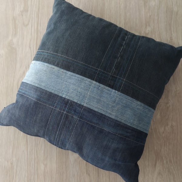 DENIM CUSHION